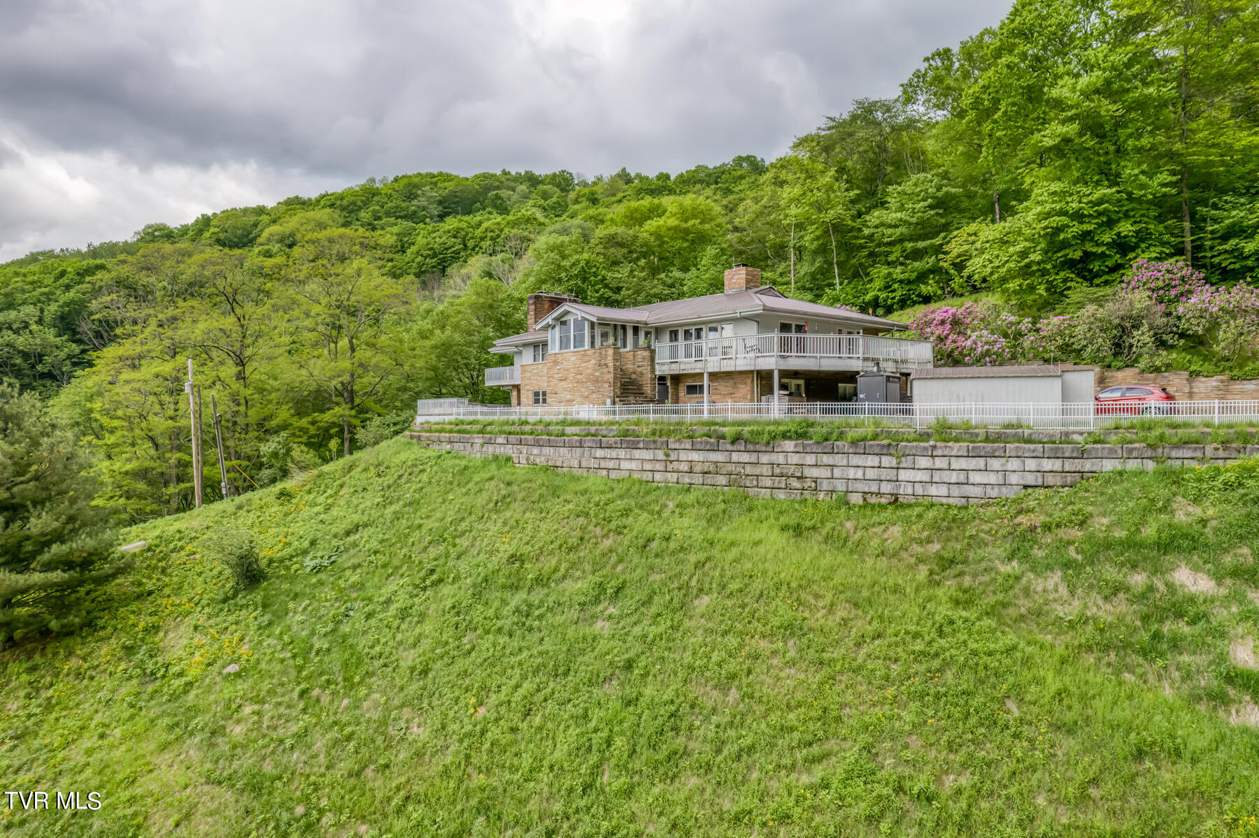 1010 Heaton Creek Road, Roan Mountain, Tennessee image 1