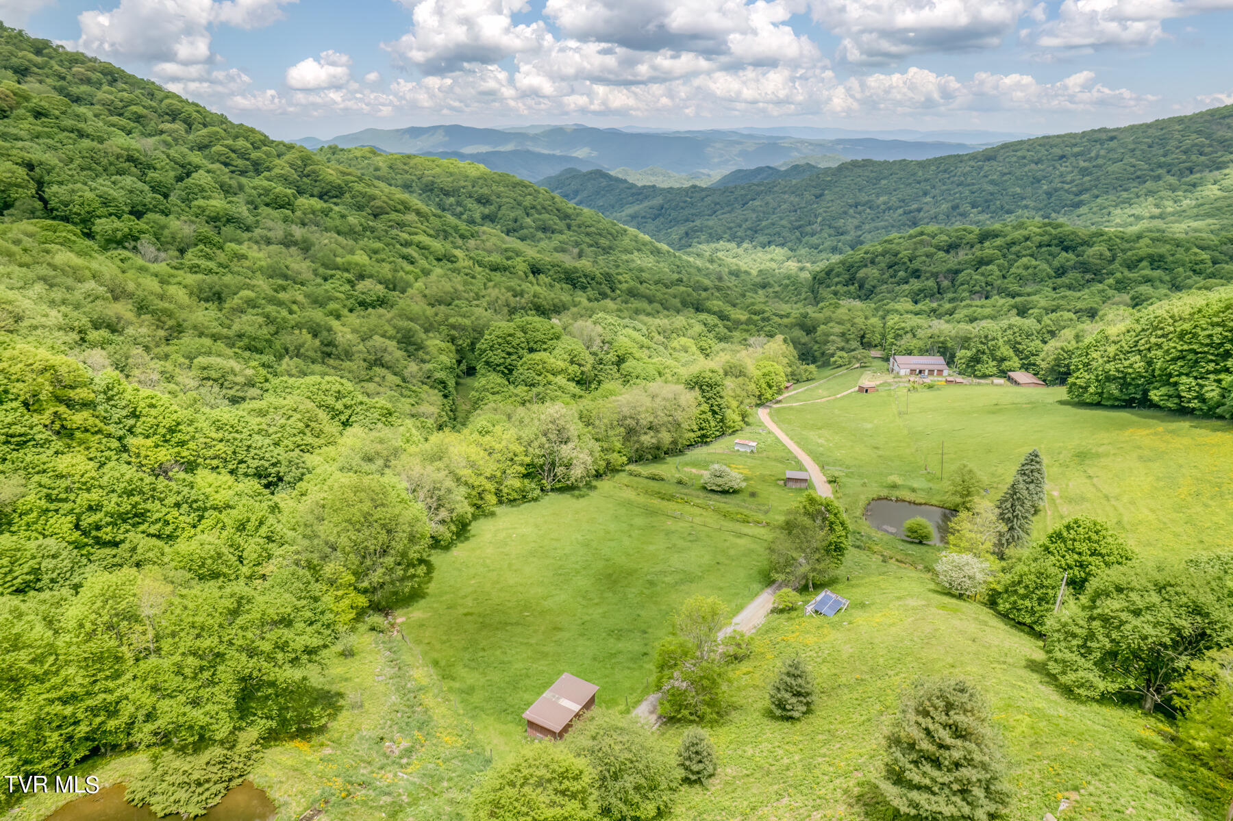1010 Heaton Creek Road, Roan Mountain, Tennessee image 5