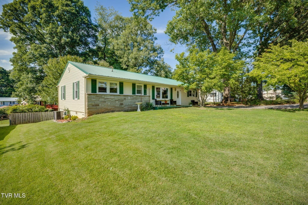 Photo of 413 Holly Street, Mount Carmel, TN 37645 (MLS # 9999003)