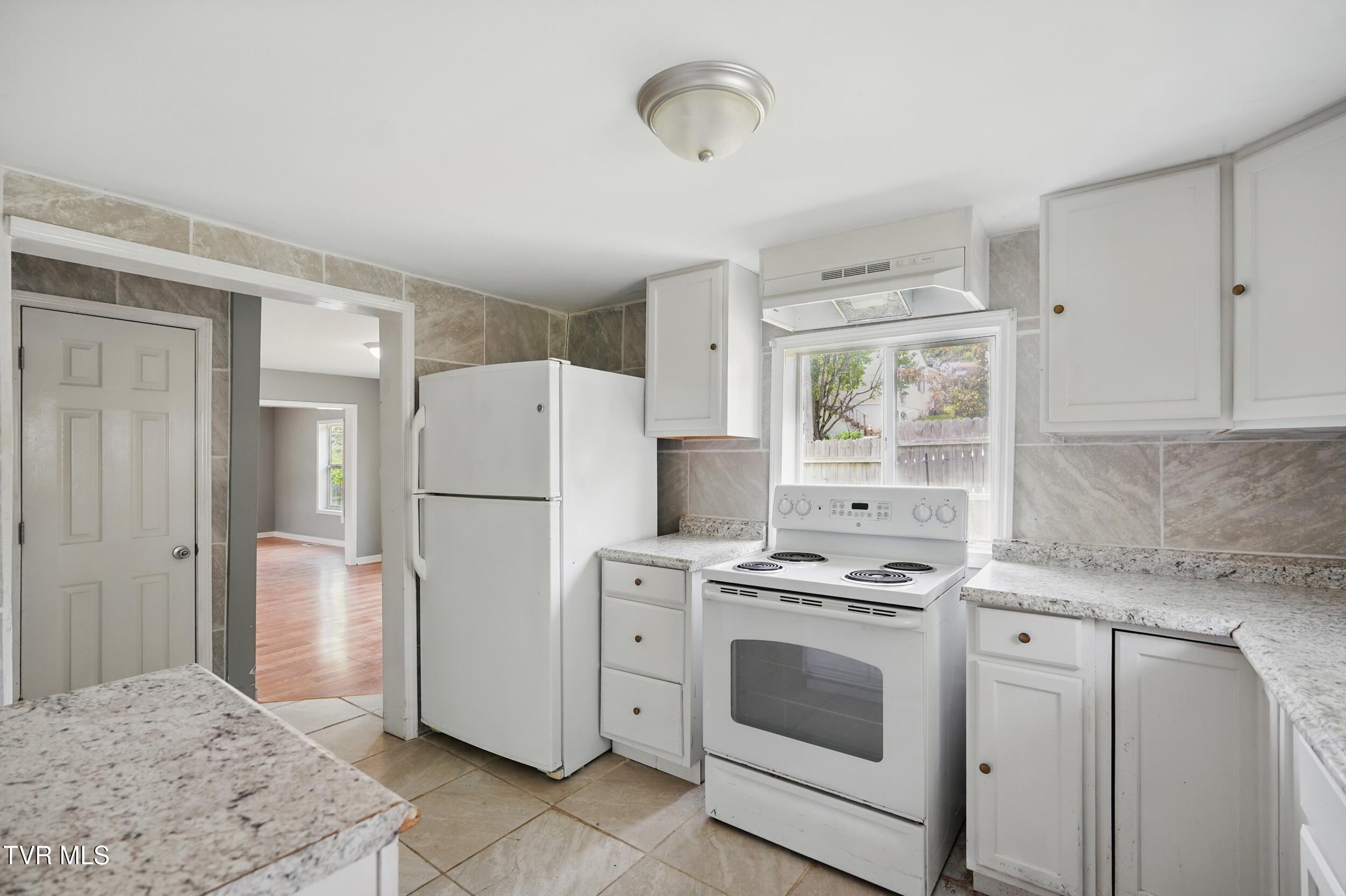 1133 Hill Street, Bristol, Tennessee image 4