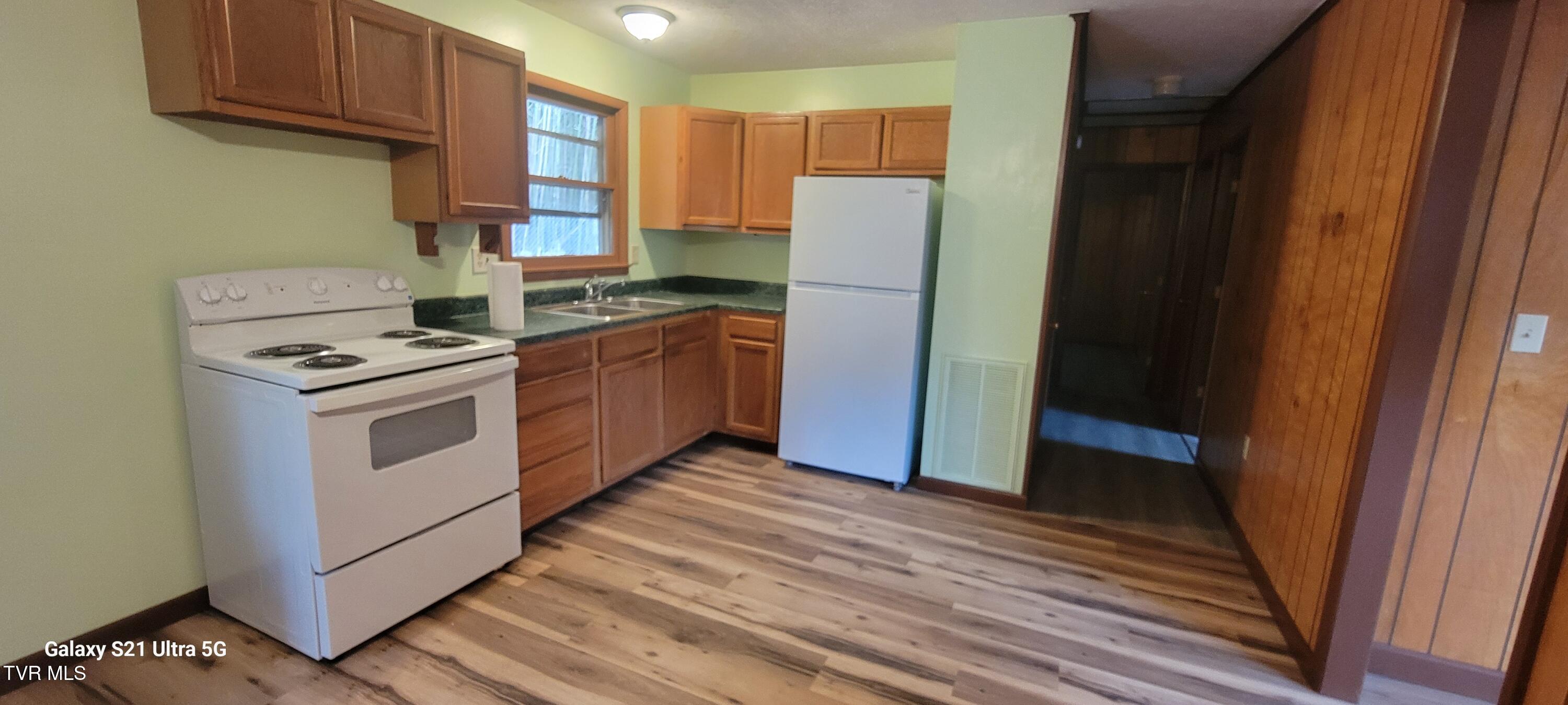708 8th Street, Big Stone Gap, Virginia image 5