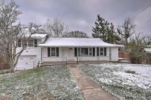 Photo of 1570 Granby Road, Kingsport, TN 37660 (MLS # 9992731)