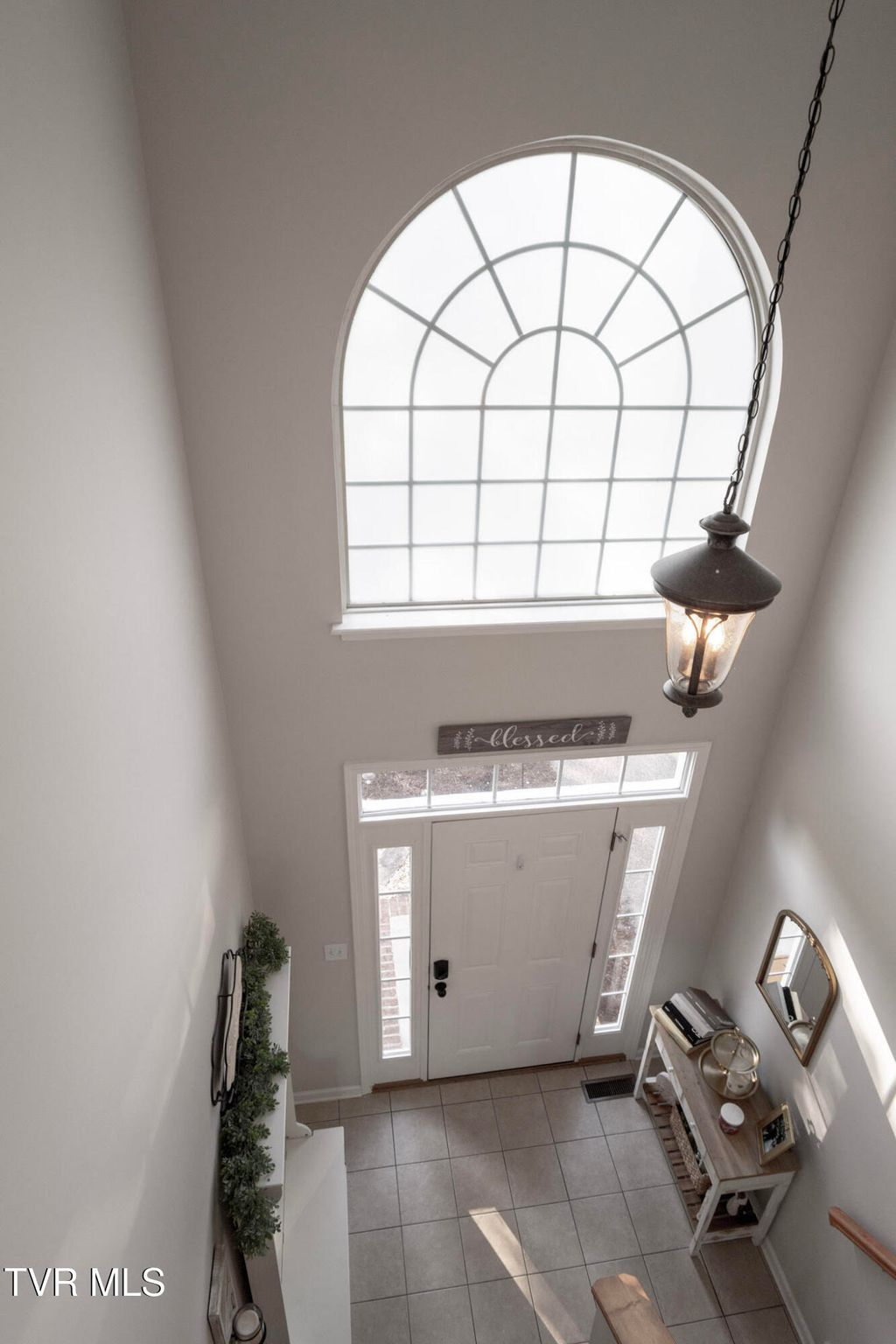 Photo of 1824 King College Road #Unit B4, Bristol, TN 37620 (MLS # 9994105)