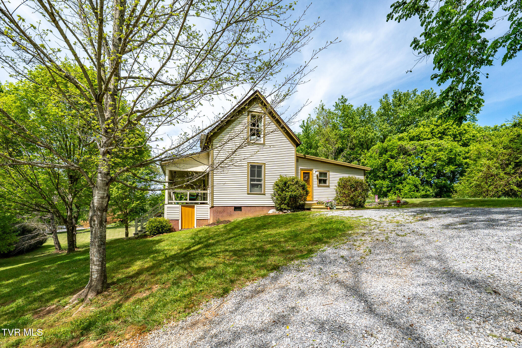 985 Chuckey Pike