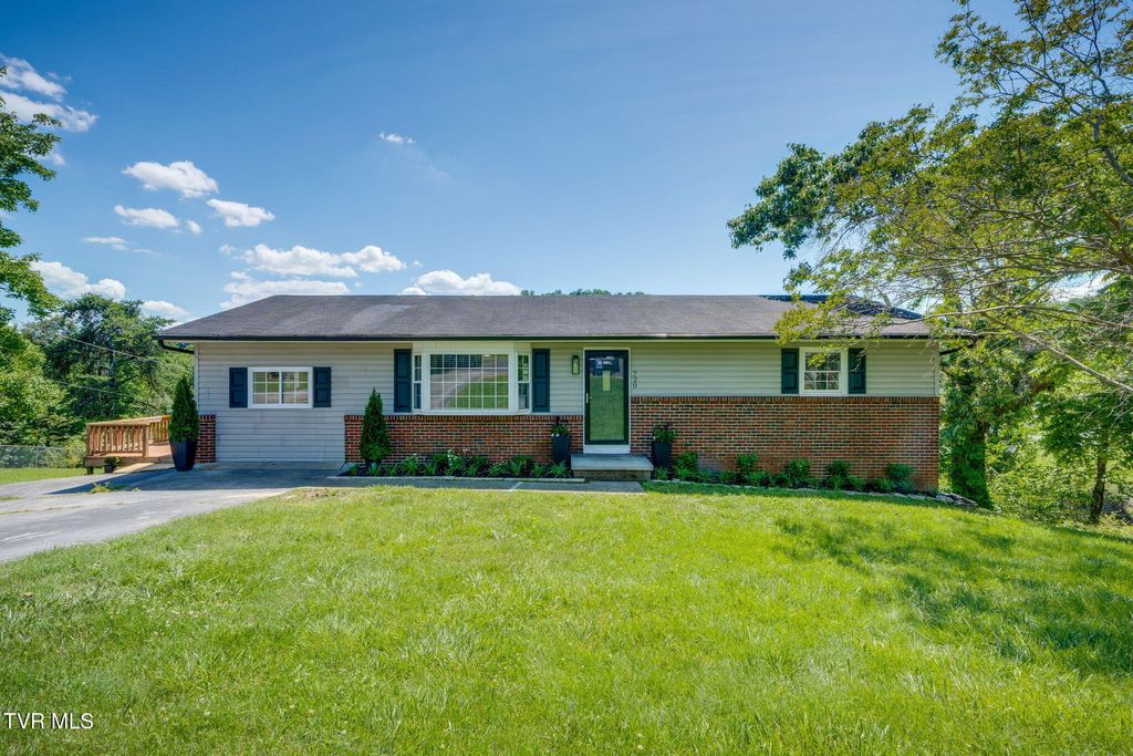 Photo of 720 Norris Avenue, Kingsport, TN 37665 (MLS # 9996416)