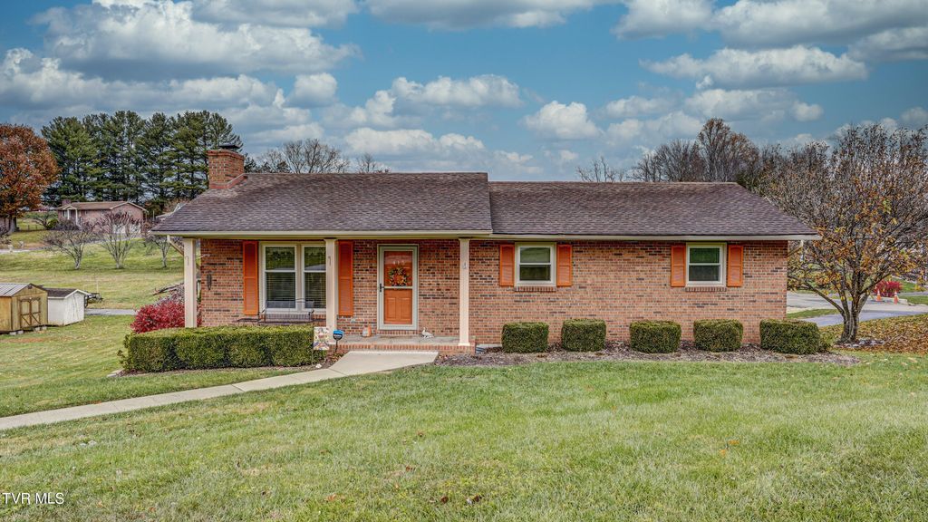 Photo of 415 Heritage Drive, Bristol, VA 24201 (MLS # 9991788)