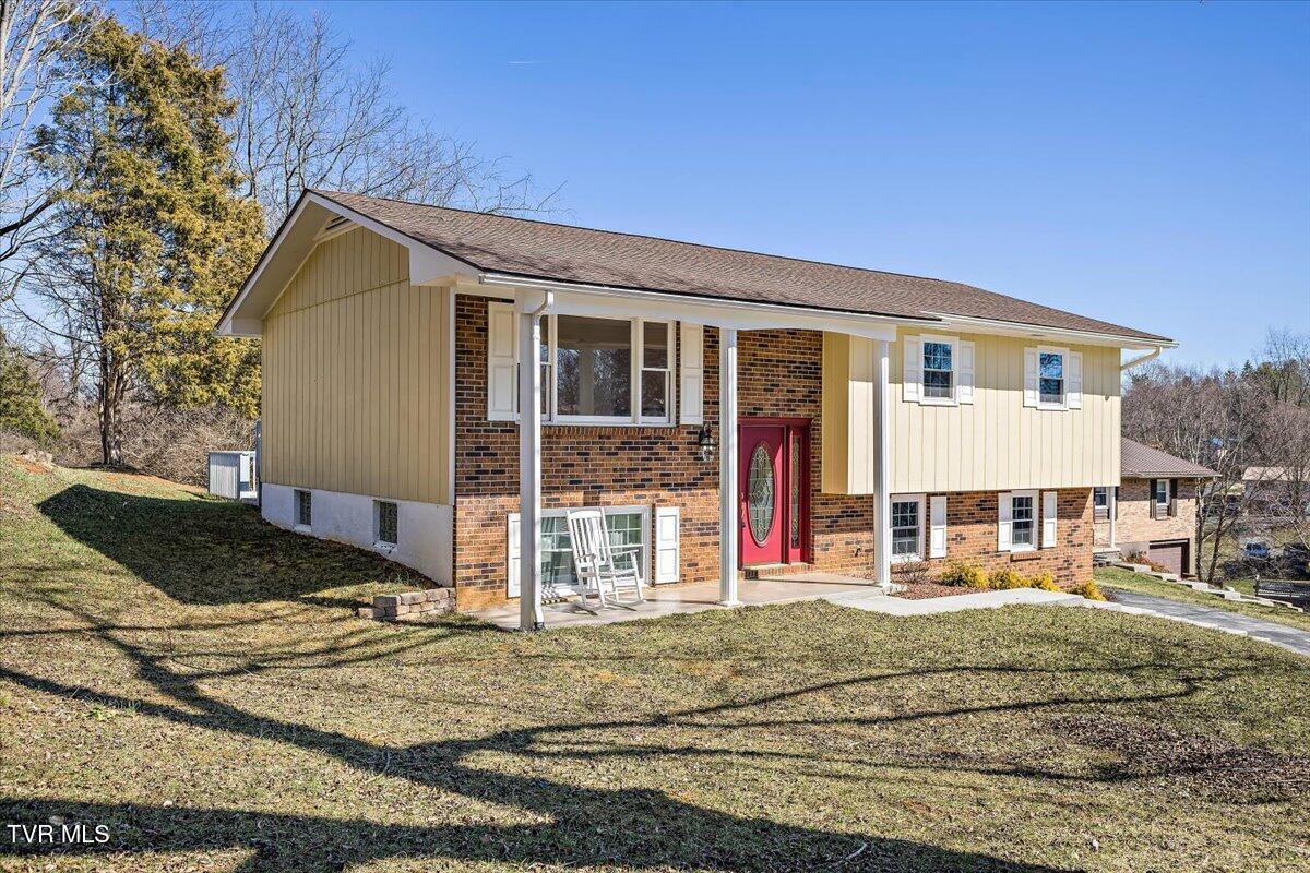 197 Dewdrop Place, Bristol, Virginia image 3