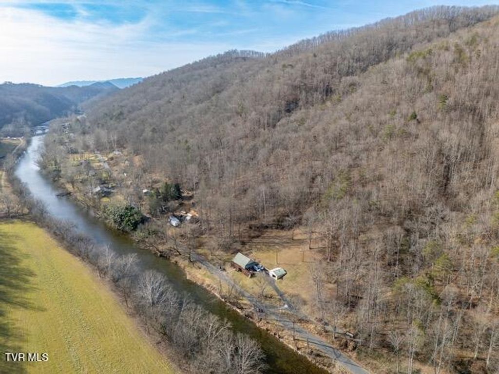 Photo of 0 North Fork River Road, Abingdon, VA 24210 (MLS # 9989860)