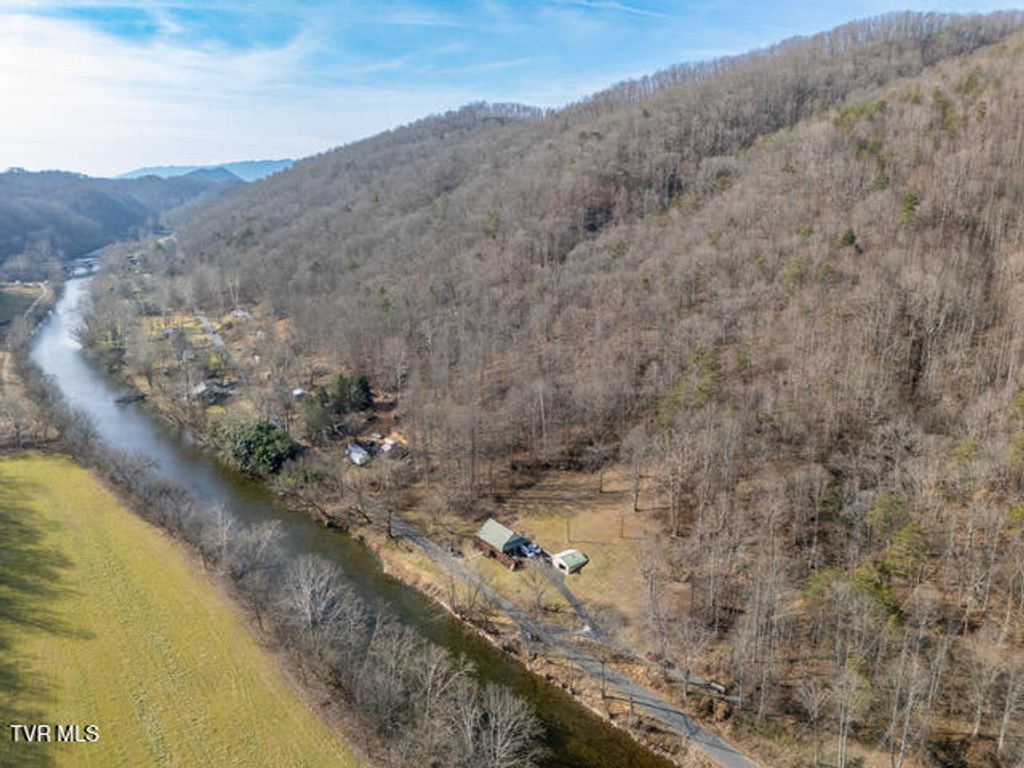 Photo of 0 North Fork River Road, Abingdon, VA 24210 (MLS # 9989860)