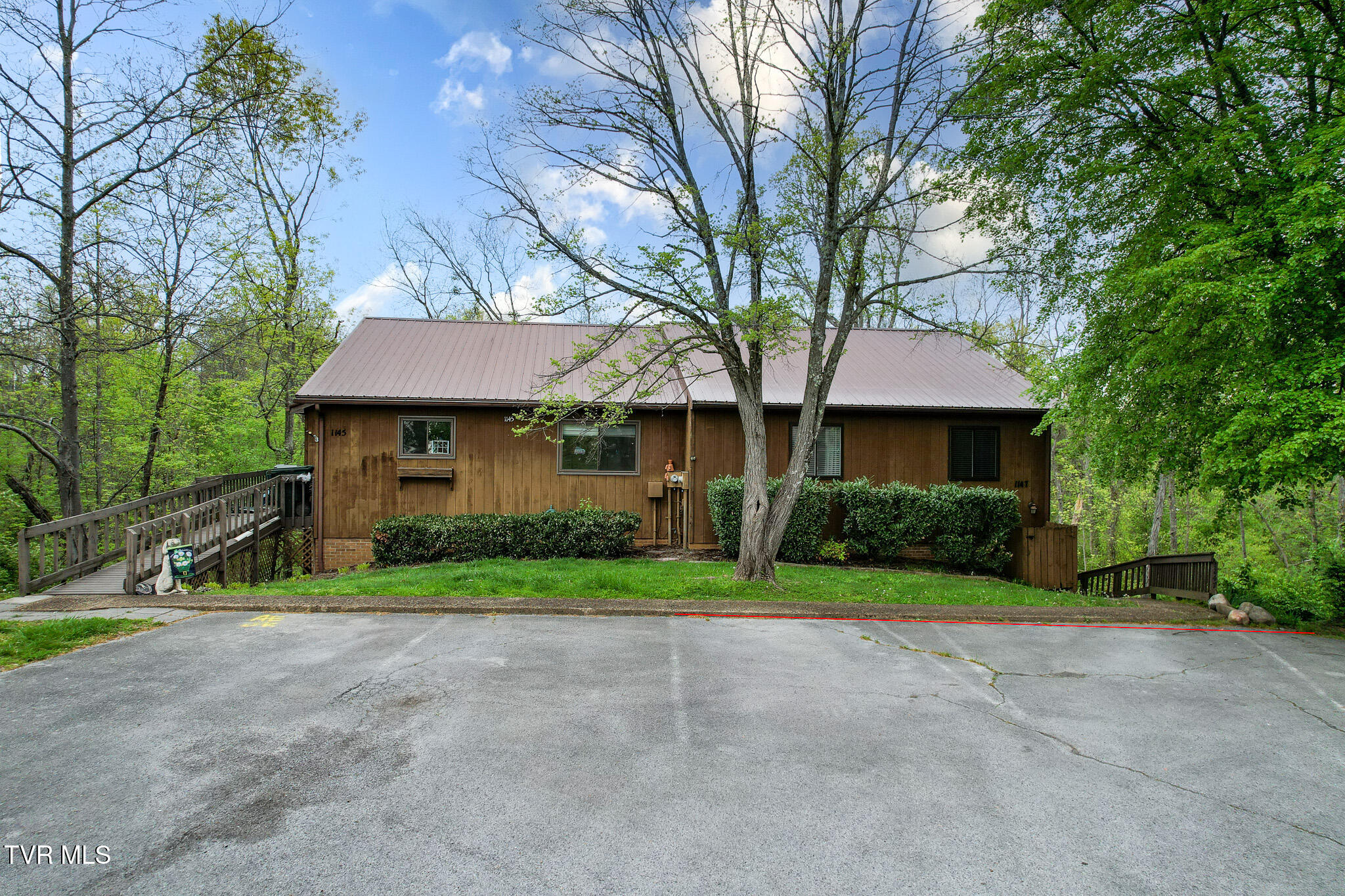 1147 Timbers #1147, Greeneville, Tennessee image 2