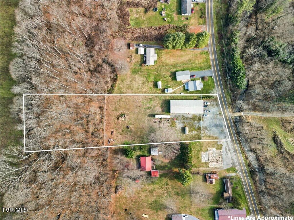 Photo of 2719 Highway 91, Elizabethton, TN 37643 (MLS # 9989259)