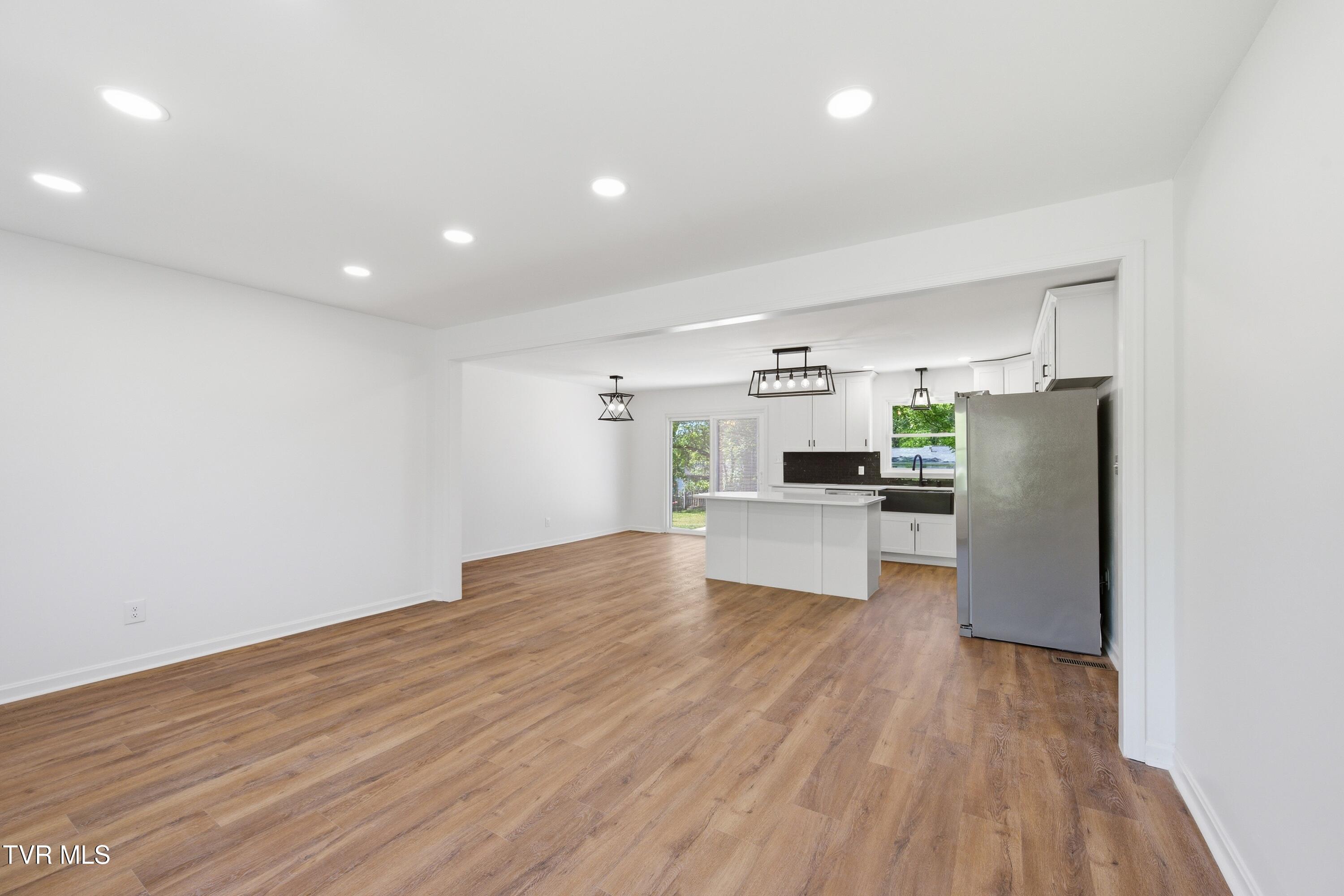 164 Kaluna Avenue