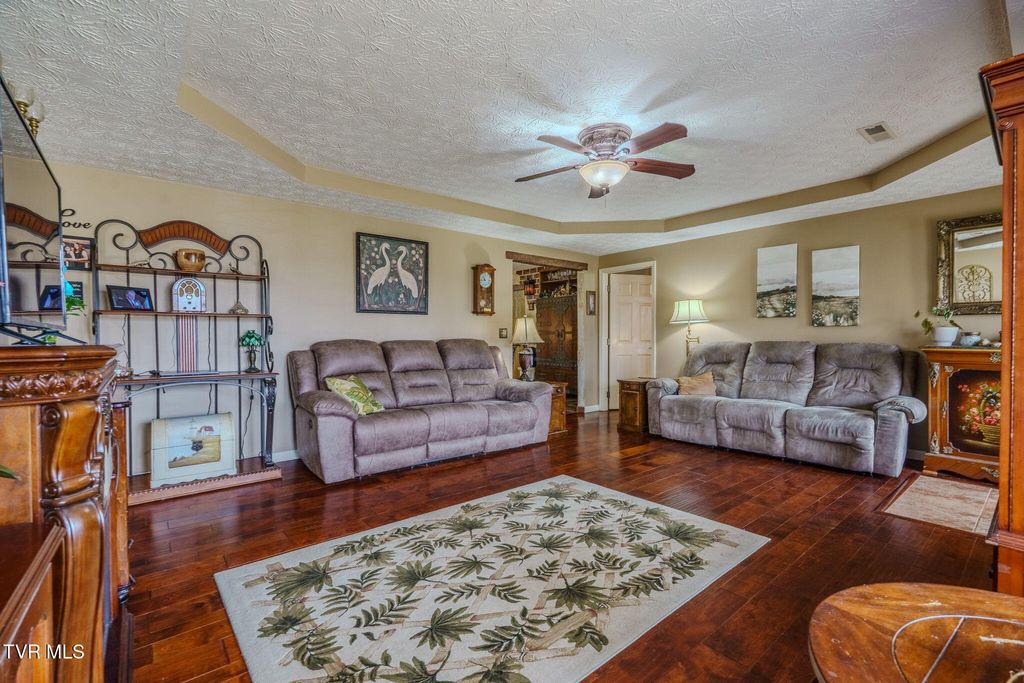 Photo of 1705 Primrose Court, Sevierville, TN 37862 (MLS # 9990726)