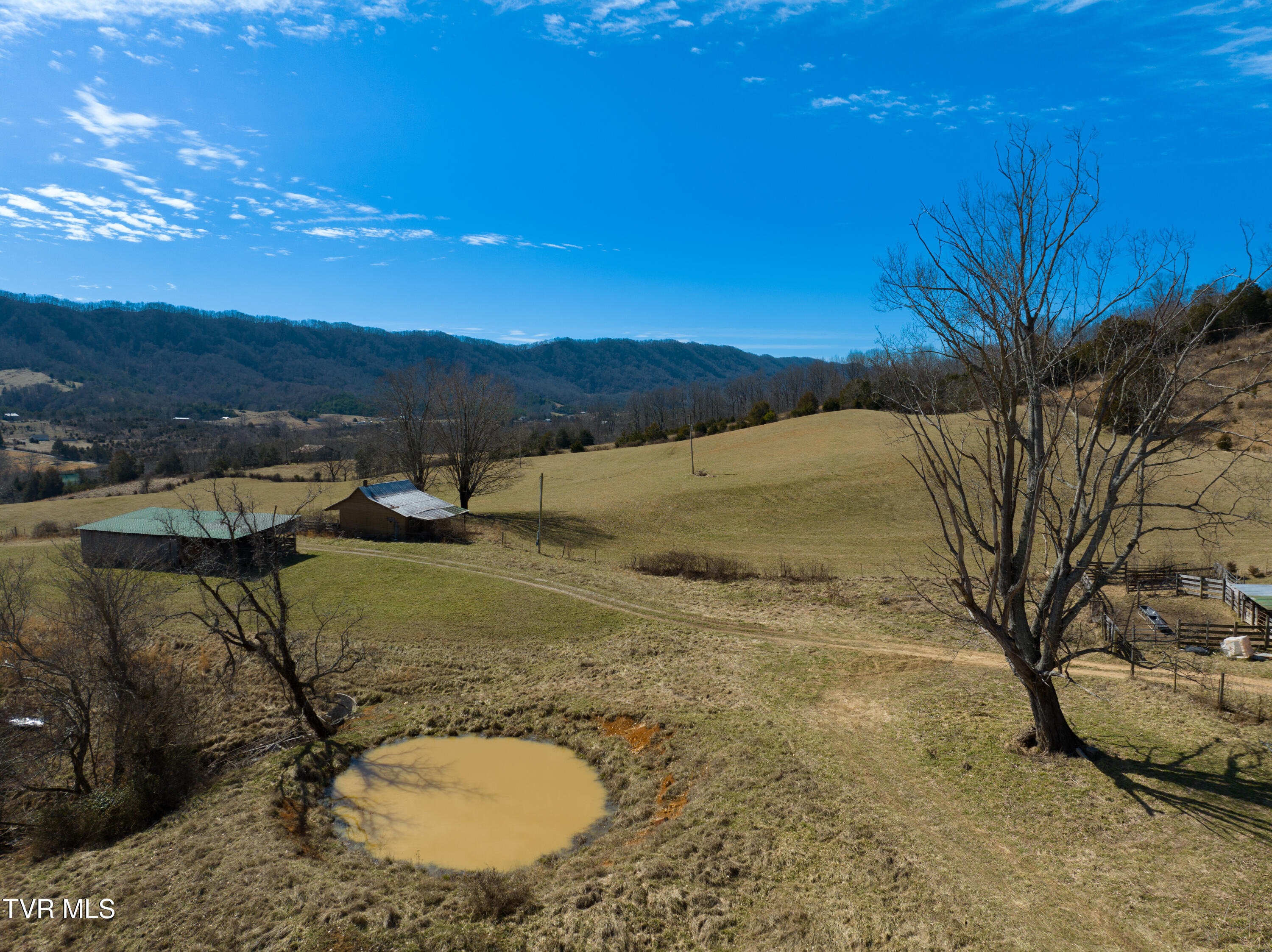 2192 Wolfe Cir Cir, Thorn Hill, Tennessee image 22