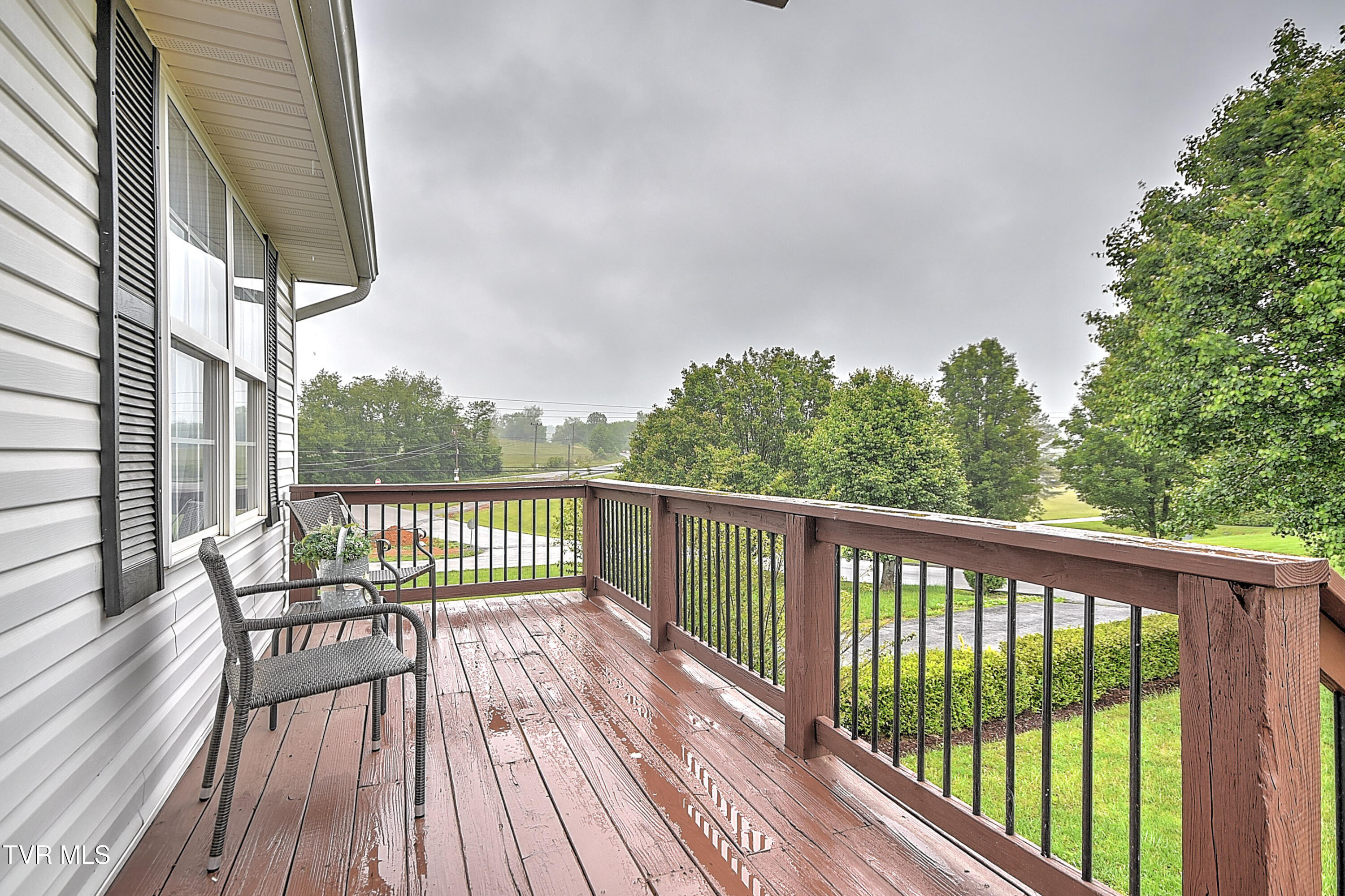 1002 Mountain Breeze Lane