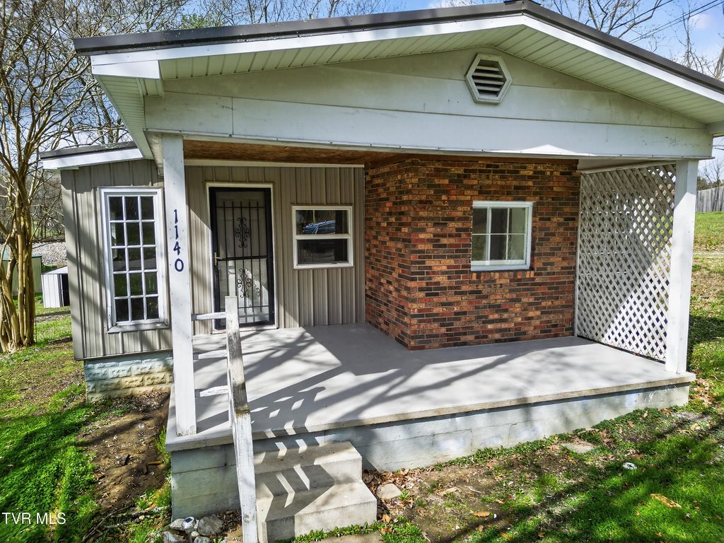 Photo of 1140 Irish Street, Greeneville, TN 37743 (MLS # 9992182)