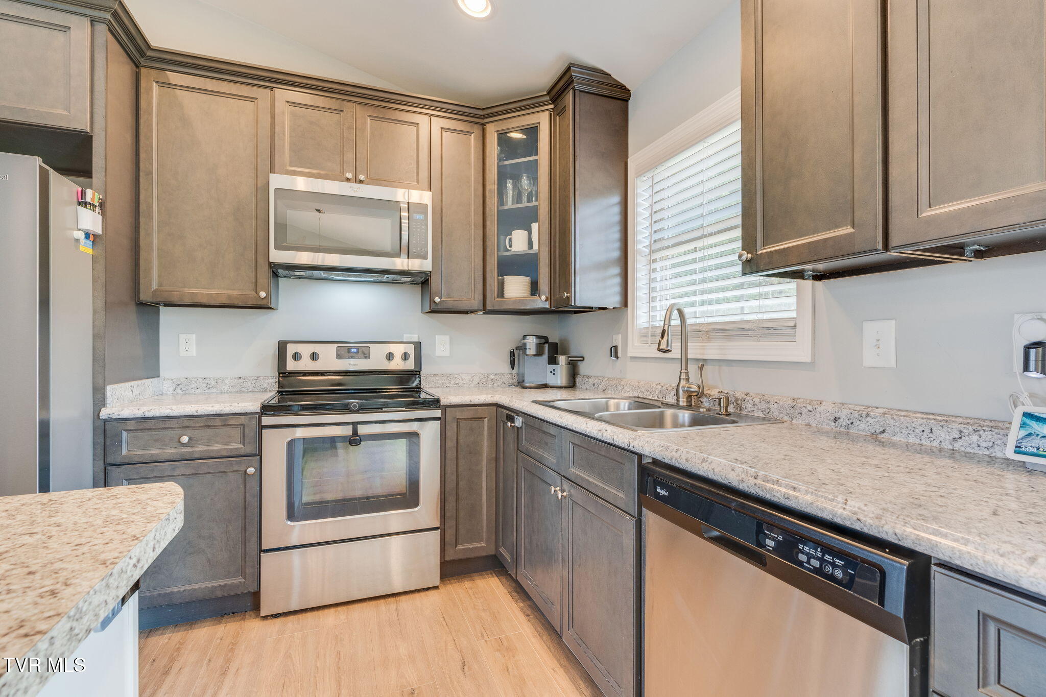 5017 Aberlea Place, Piney Flats, Tennessee image 11