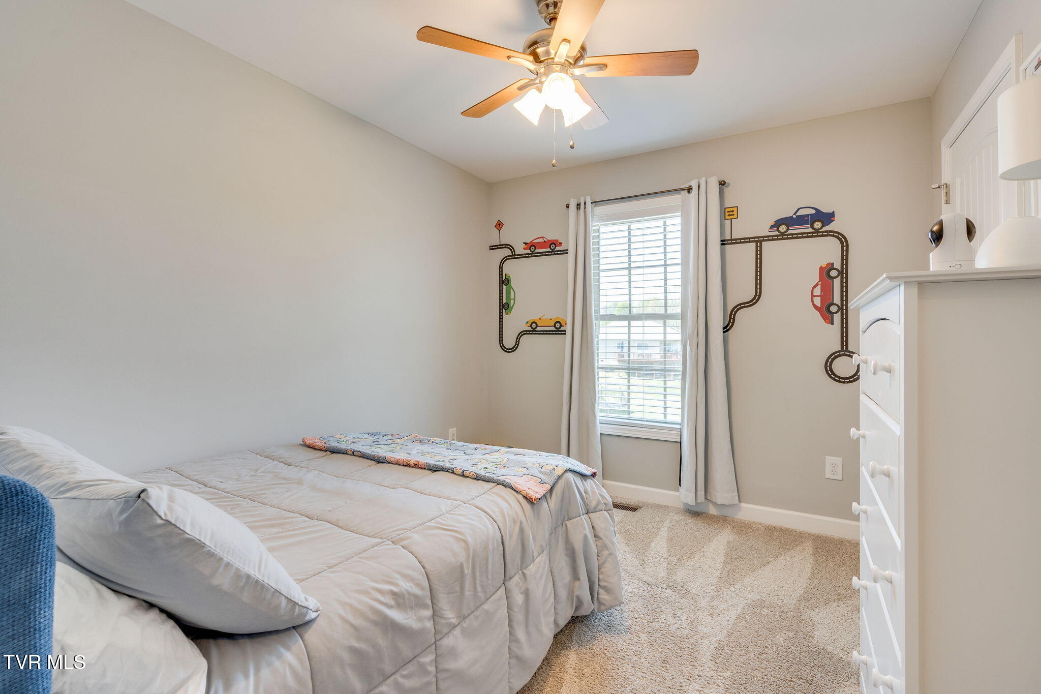 5017 Aberlea Place, Piney Flats, Tennessee image 12