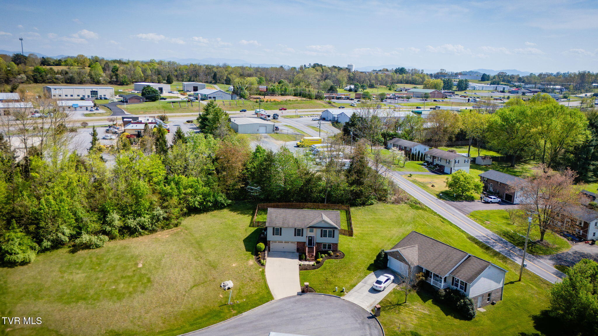 5017 Aberlea Place, Piney Flats, Tennessee image 32