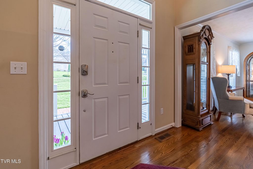 Photo of 18490 John Ashley Drive, Abingdon, VA 24211 (MLS # 9992392)