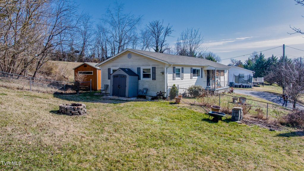 Photo of 3216 Brownlow Road, Kingsport, TN 37660 (MLS # 9990435)