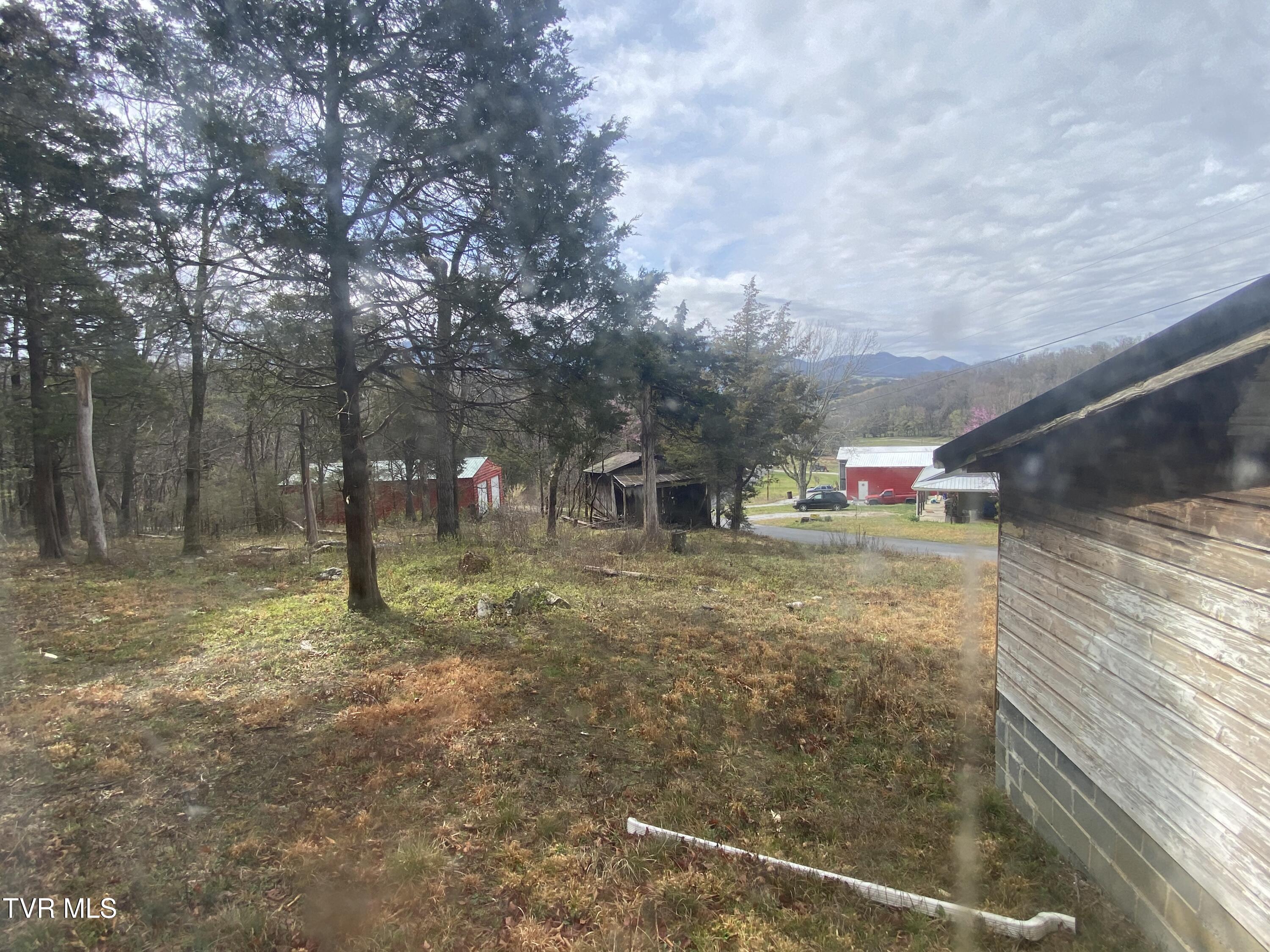 1405 Dodd Branch Road, Greeneville, Tennessee image 8