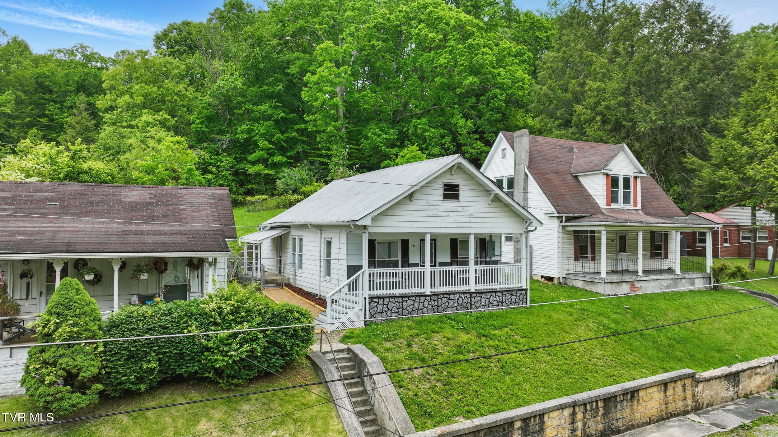 631 Meadow Street, Coeburn, Virginia image 3
