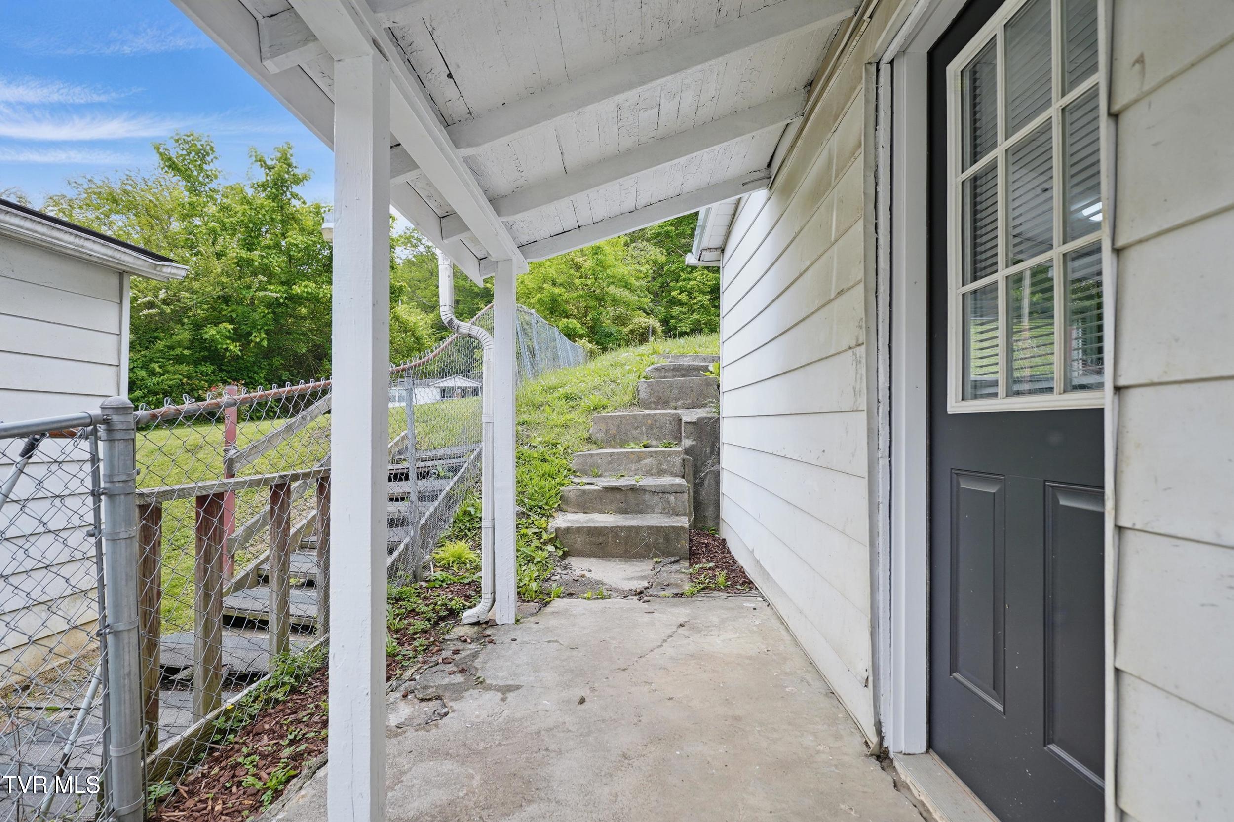 631 Meadow Street, Coeburn, Virginia image 9