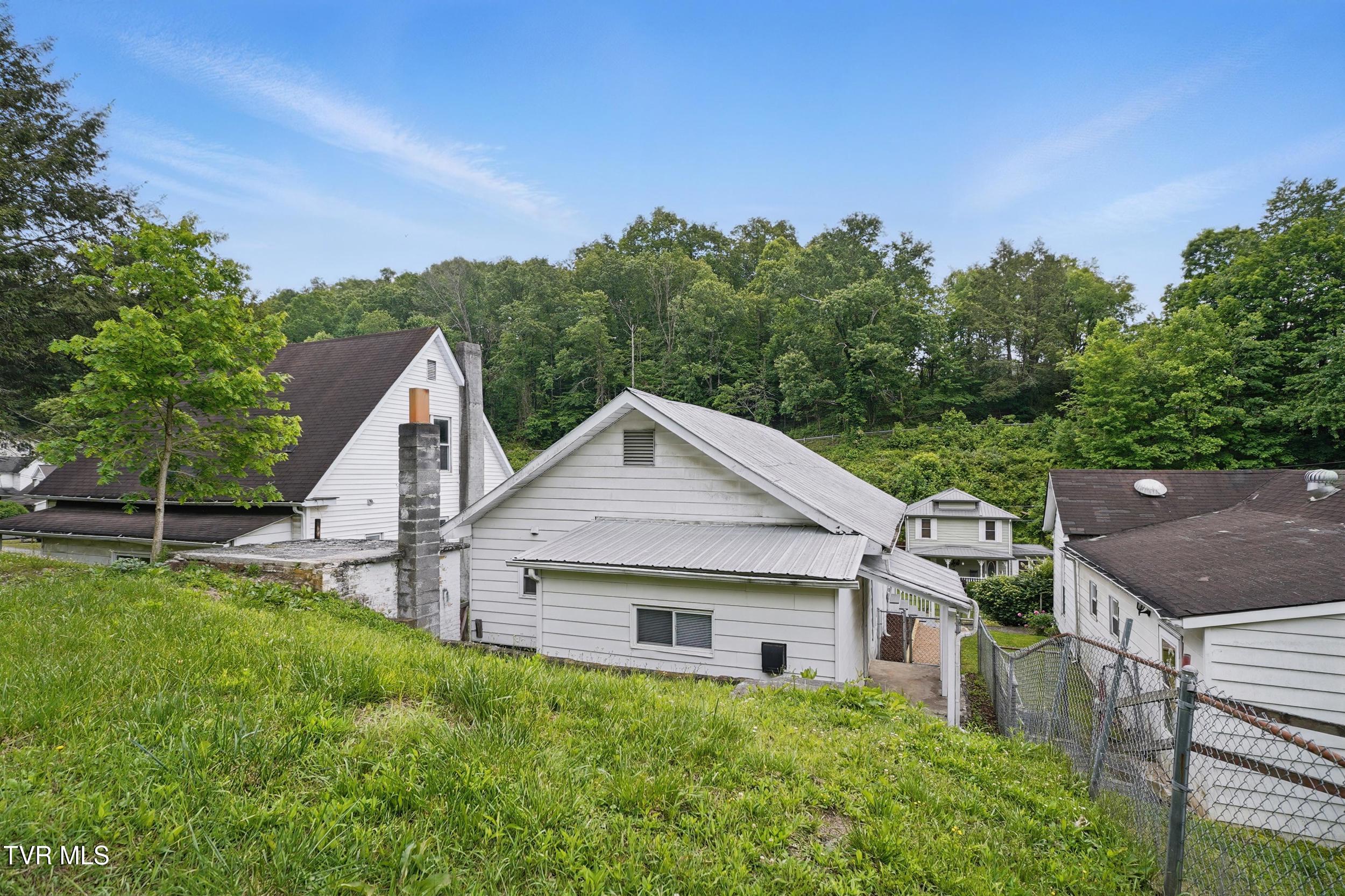 631 Meadow Street, Coeburn, Virginia image 7