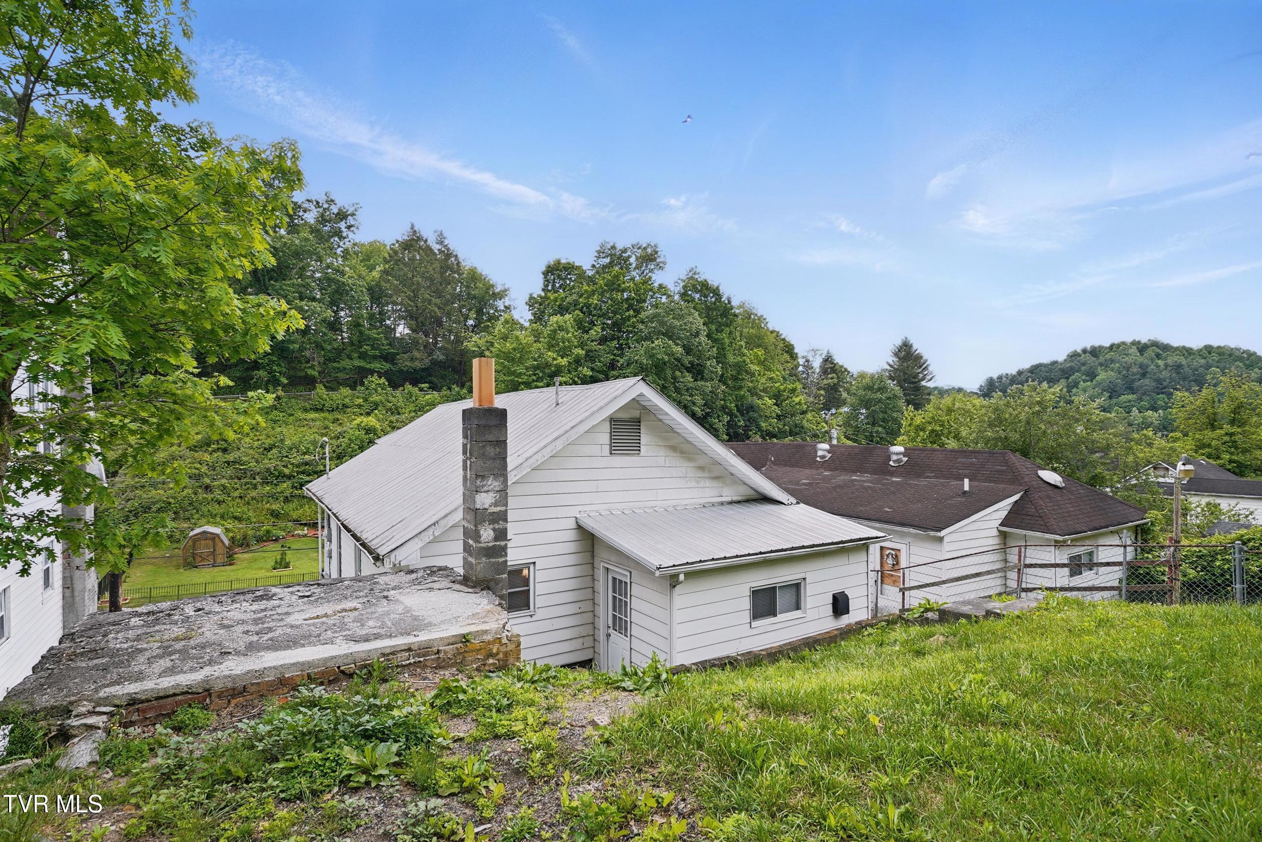 631 Meadow Street, Coeburn, Virginia image 4