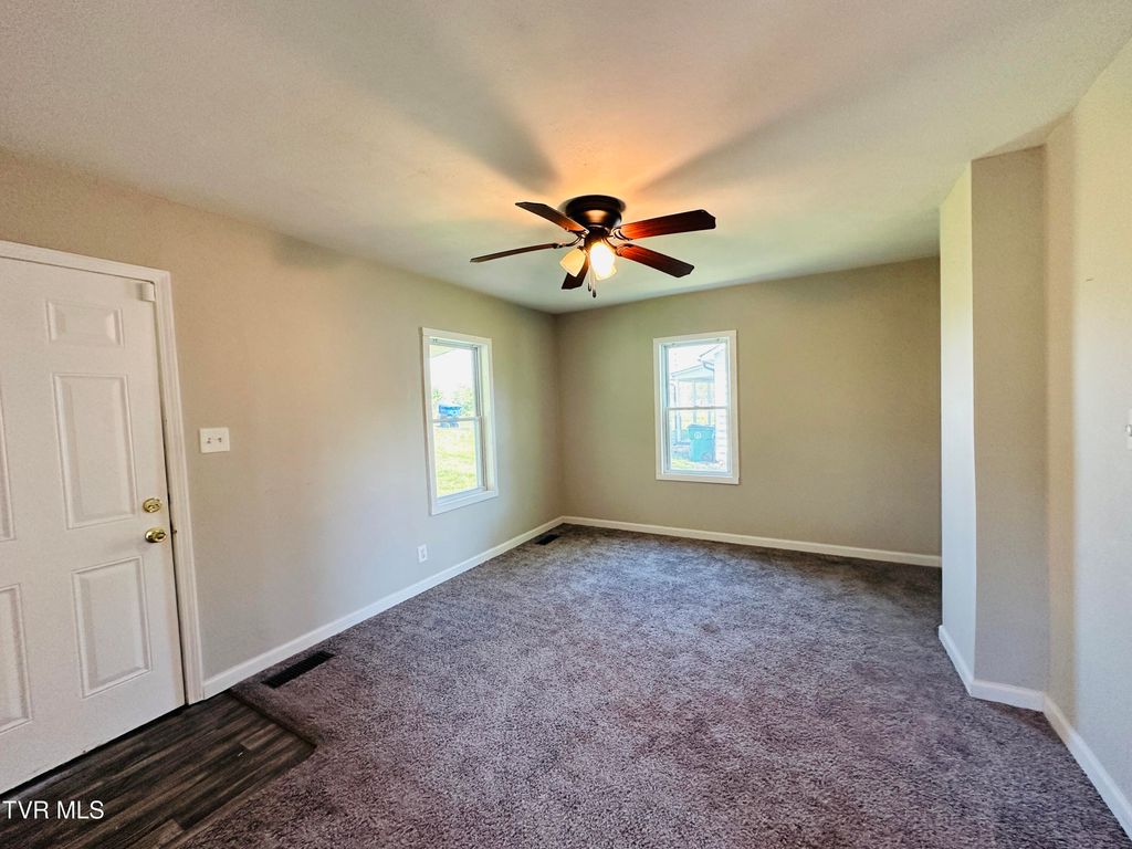 Photo of 1323 Goodson Avenue, Morristown, TN 37814 (MLS # 9993633)