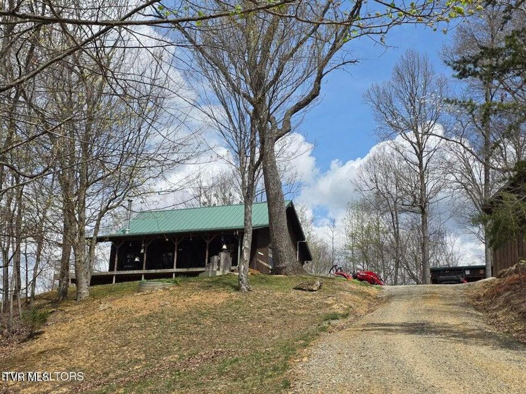 Photo of 5316 Tennessee 66, Sneedville, TN 37869 (MLS # 9993843)