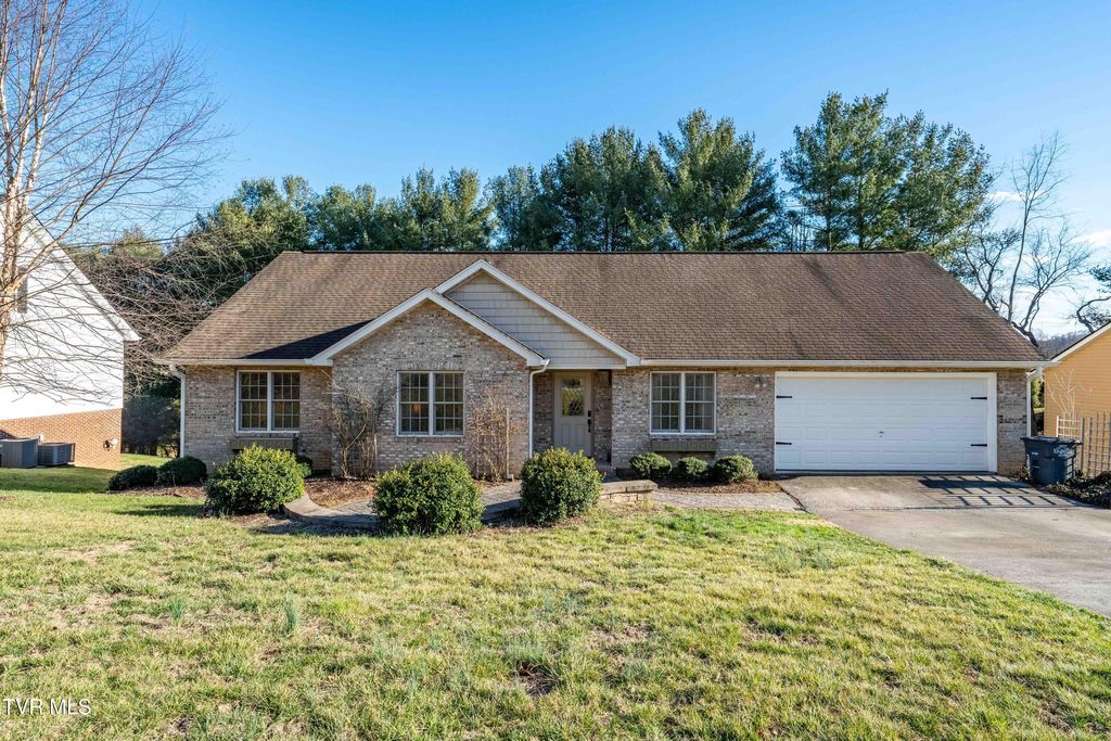Photo of 149 Old Mill Court, Kingsport, TN 37664 (MLS # 9991697)