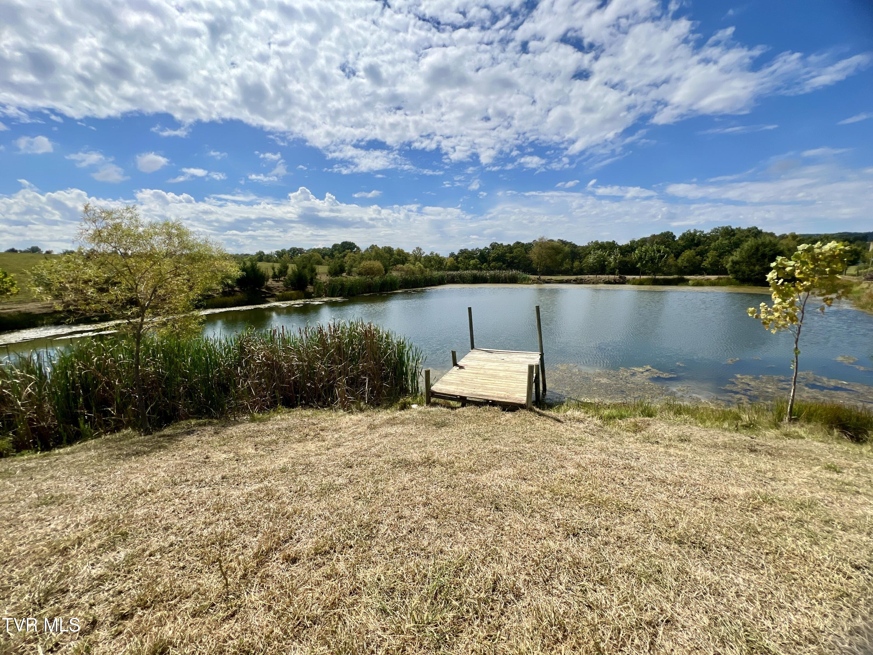 1550 Mount Hope Road 2