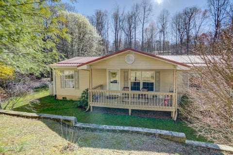 Homes For Sale - 126 Elizabeth Ann Drive<br/> Johnson City, TN 37601