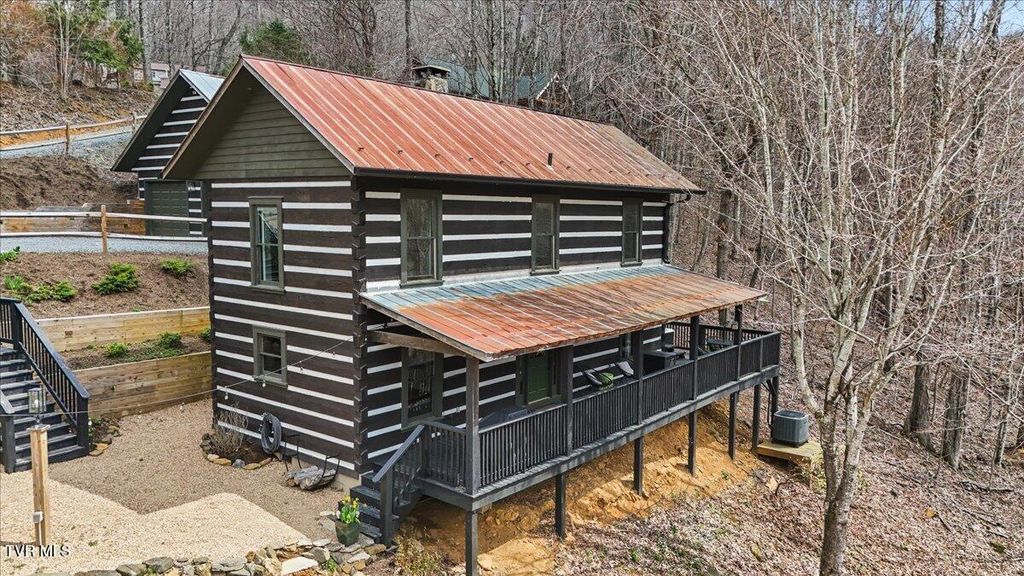 Photo of 1444 Rich Mountain Road, Zionville, NC 28698 (MLS # 9993208)