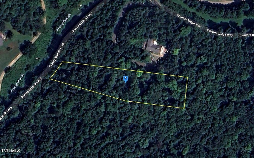 Photo of 2940 Grassy Branch Loop, Sevierville, TN 37876 (MLS # 9988842)
