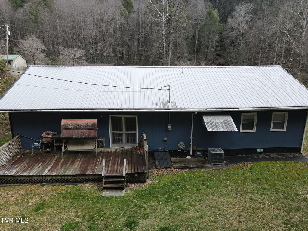 Photo of 111 Cold Springs Drive, Appalachia, VA 24216 (MLS # 9992587)