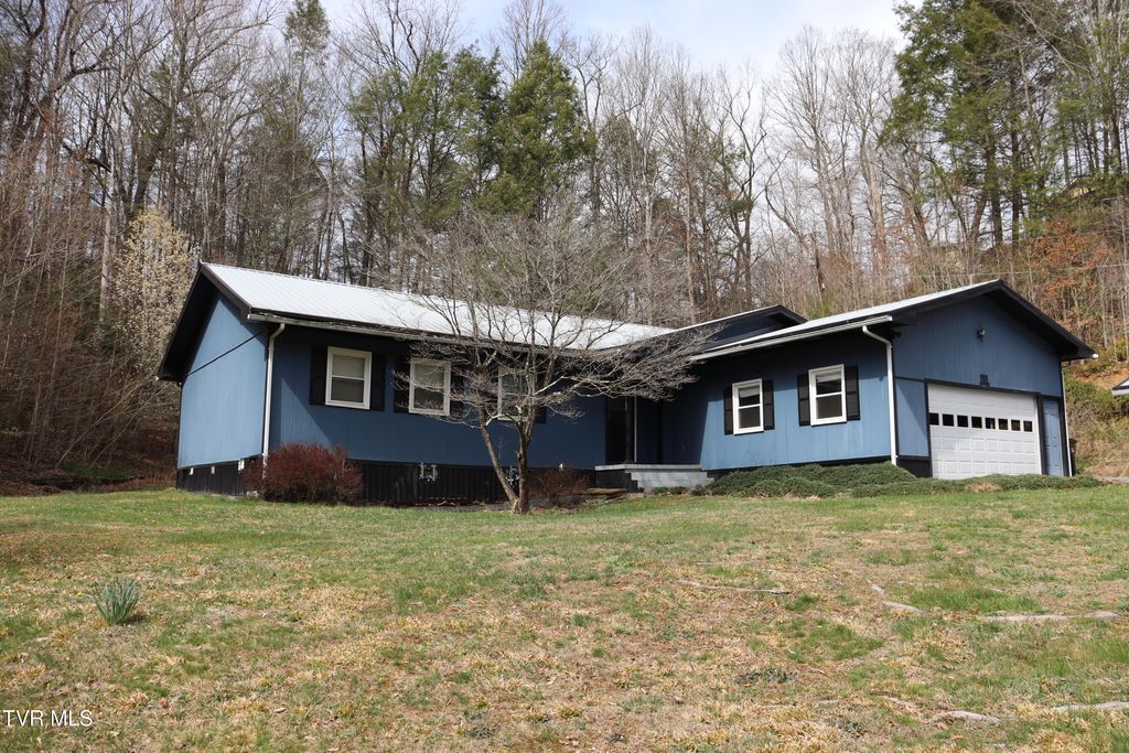 Photo of 111 Cold Springs Drive, Appalachia, VA 24216 (MLS # 9992587)