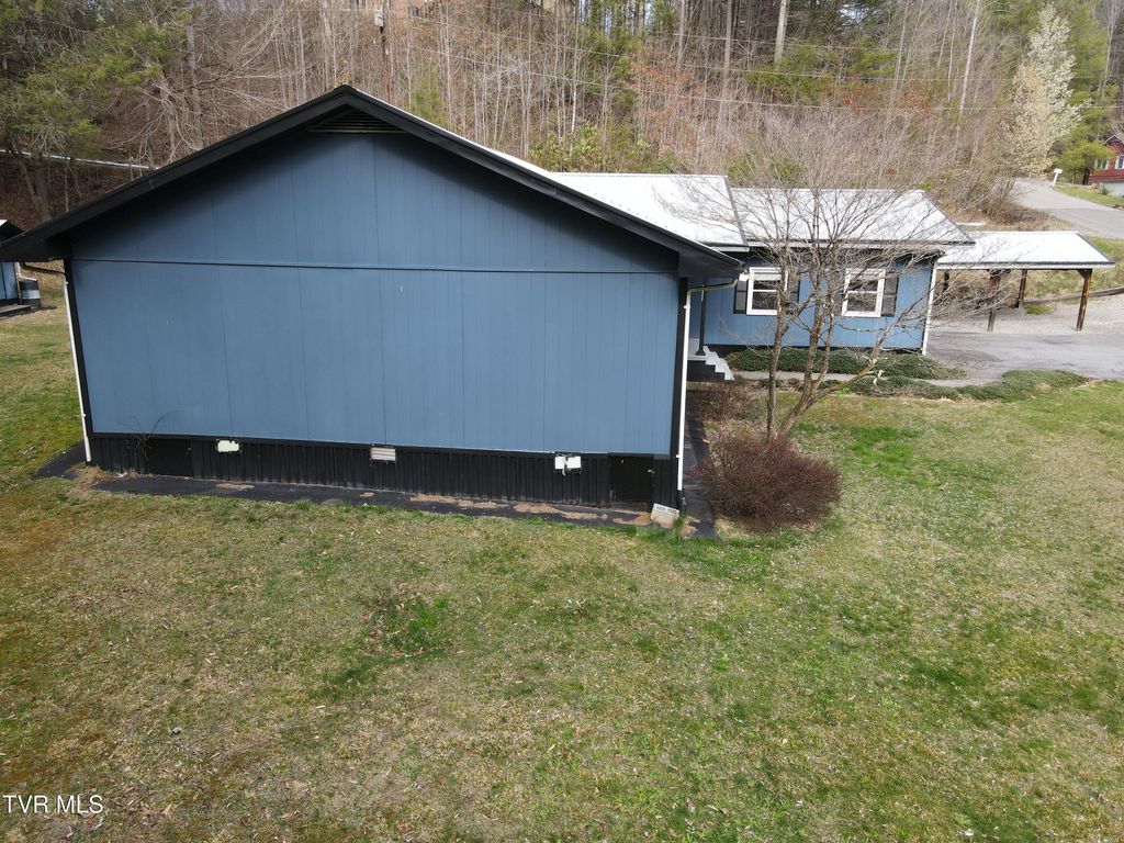 Photo of 111 Cold Springs Drive, Appalachia, VA 24216 (MLS # 9992587)