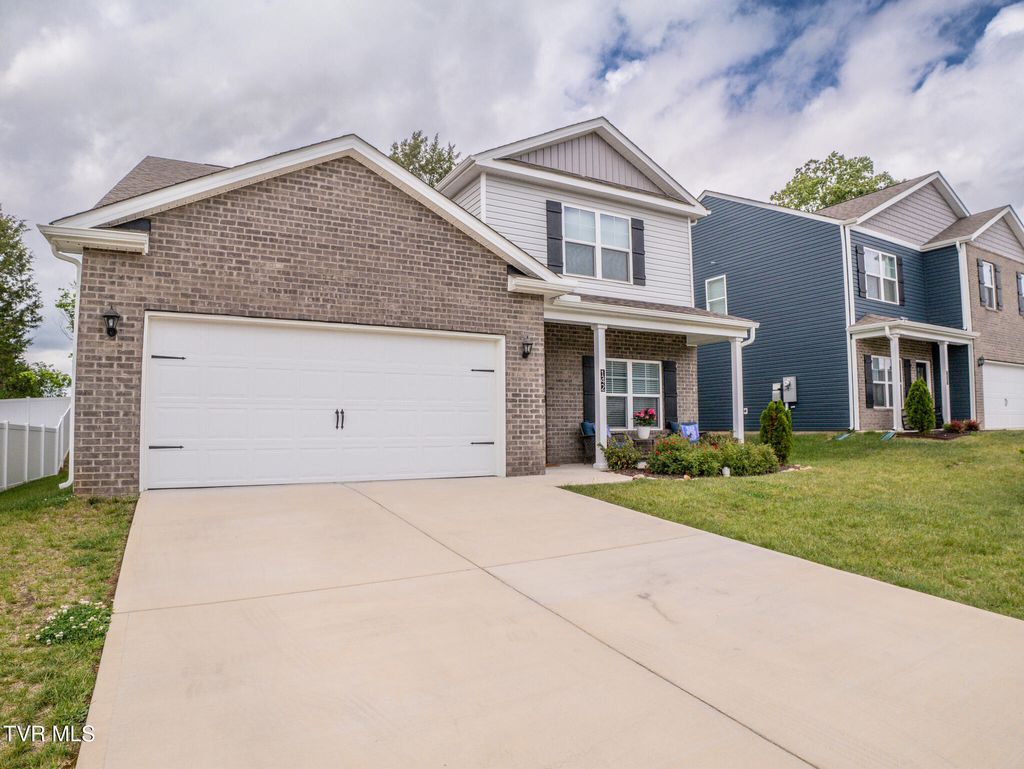 Photo of 142 Thistle Drive, Bluff City, TN 37618 (MLS # 9994793)