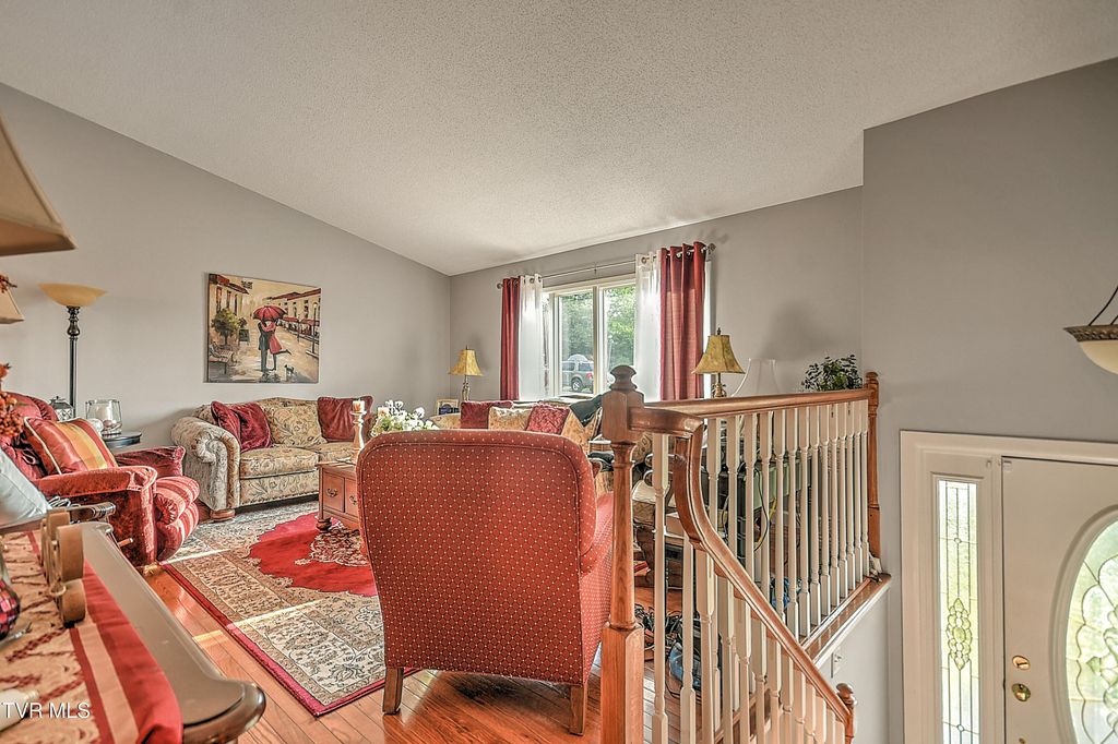 Photo of 2109 Faulk Lane, Kingsport, TN 37660 (MLS # 9995360)