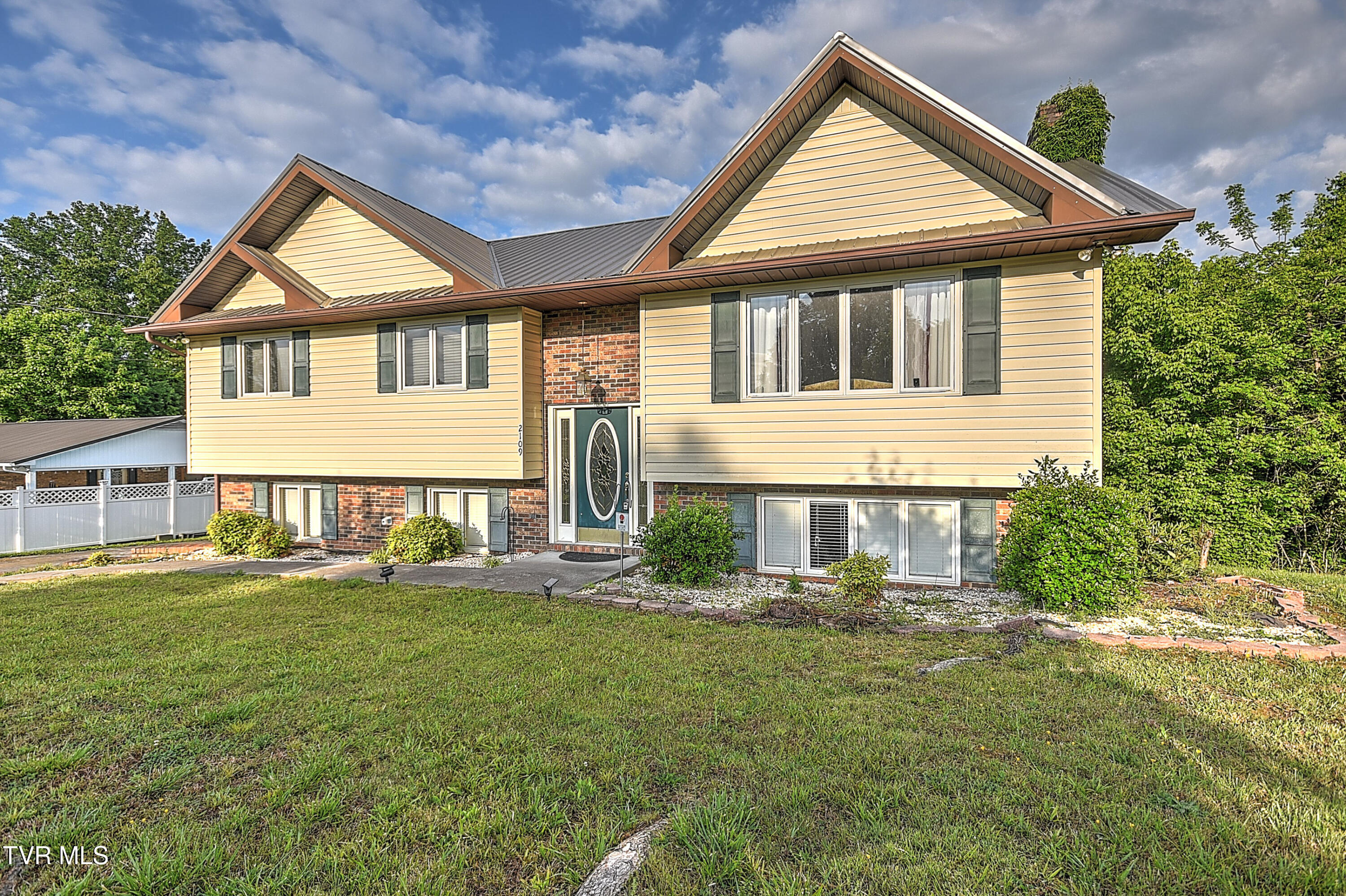 2109 Faulk Lane