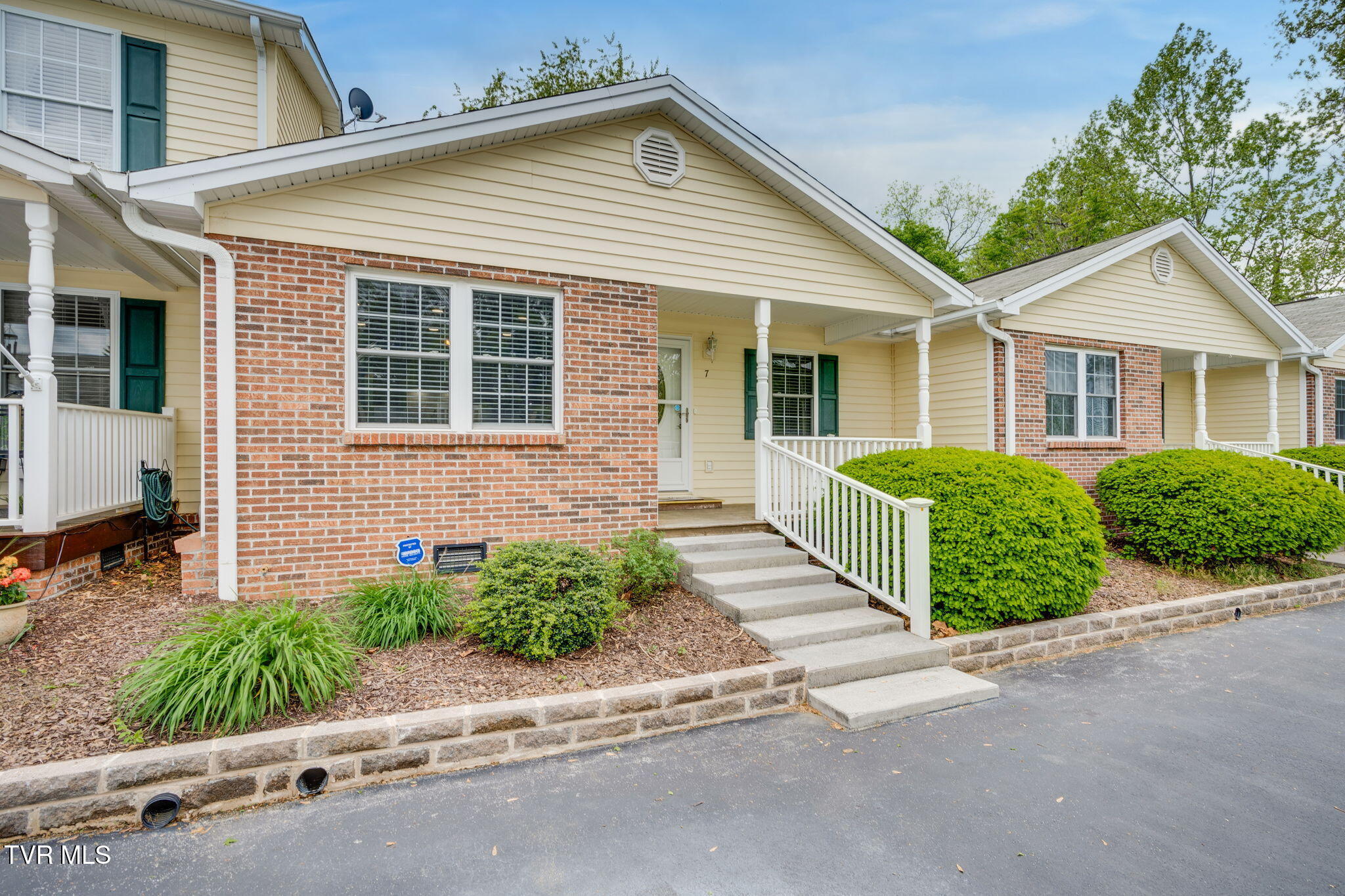 703 Main Street #7, Elizabethton, Tennessee image 2