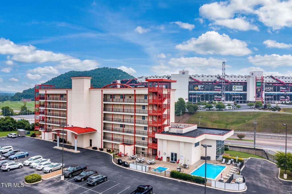 Photo of 210 Raceday Center Drive #Unit 1105, Bristol, TN 37620 (MLS # 9992442)
