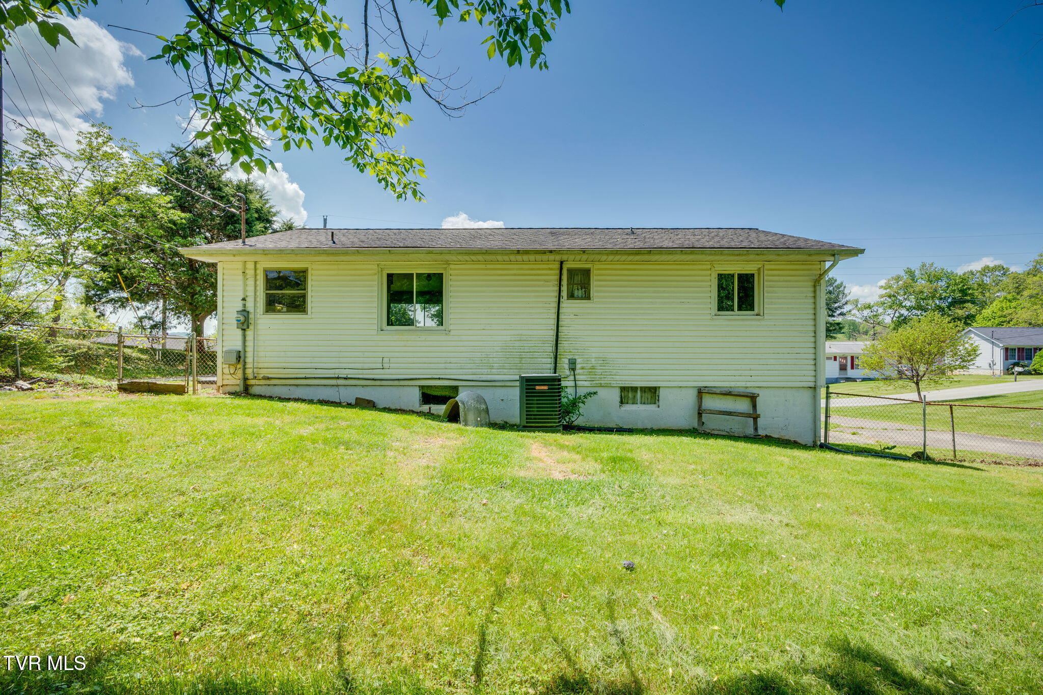 310 North Avenue, Church Hill, Tennessee image 22