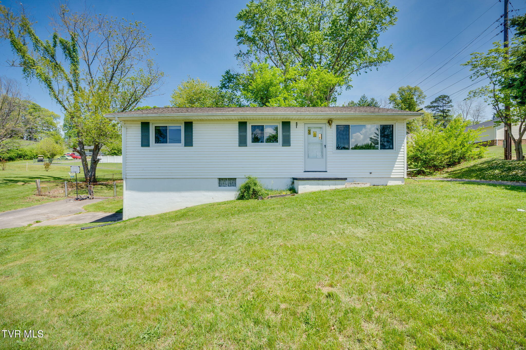 310 North Avenue, Church Hill, Tennessee image 1