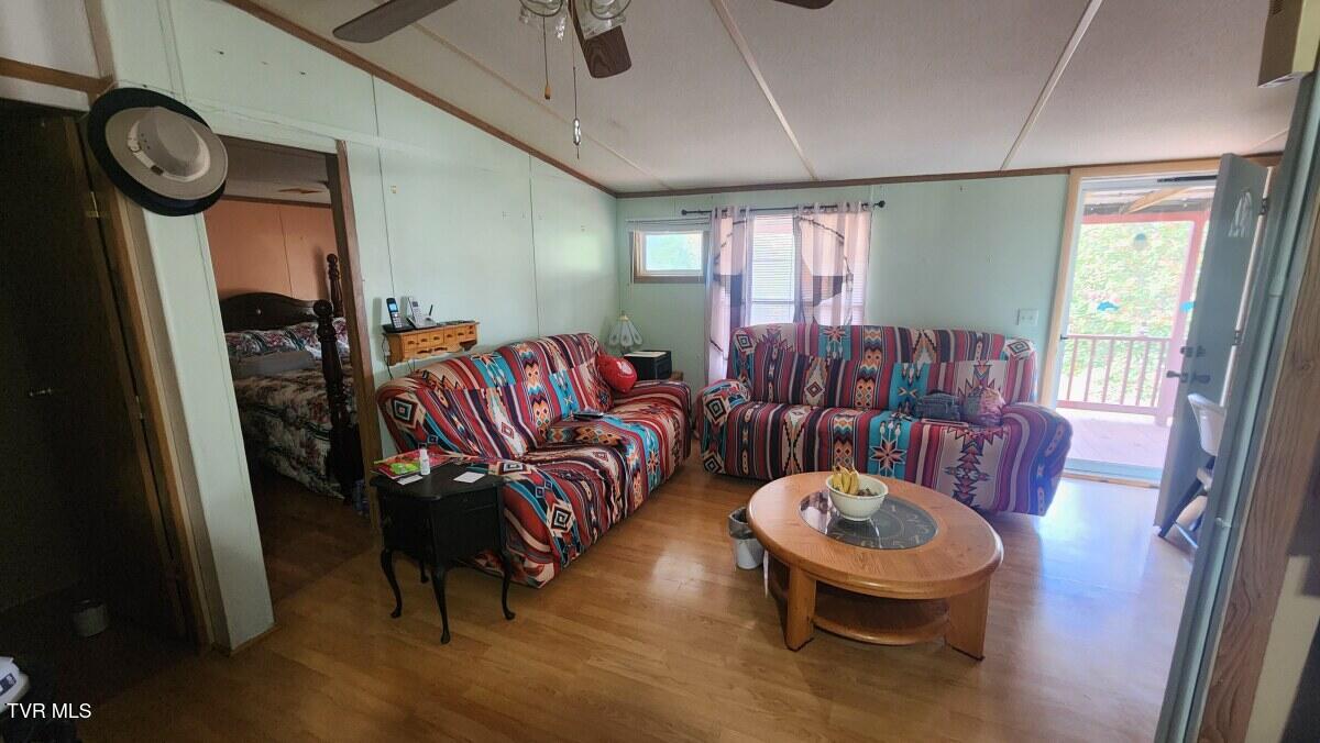 295 Larrys Lane, Mountain City, Tennessee image 8