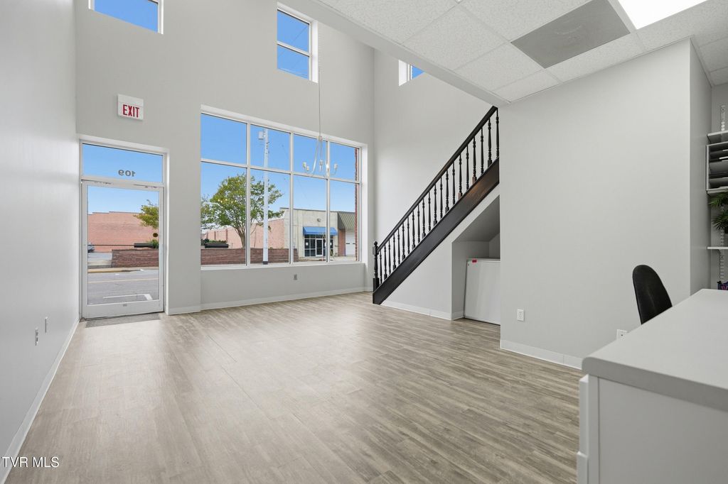 Photo of 109 Shelby Street, Kingsport, TN 37660 (MLS # 9994164)