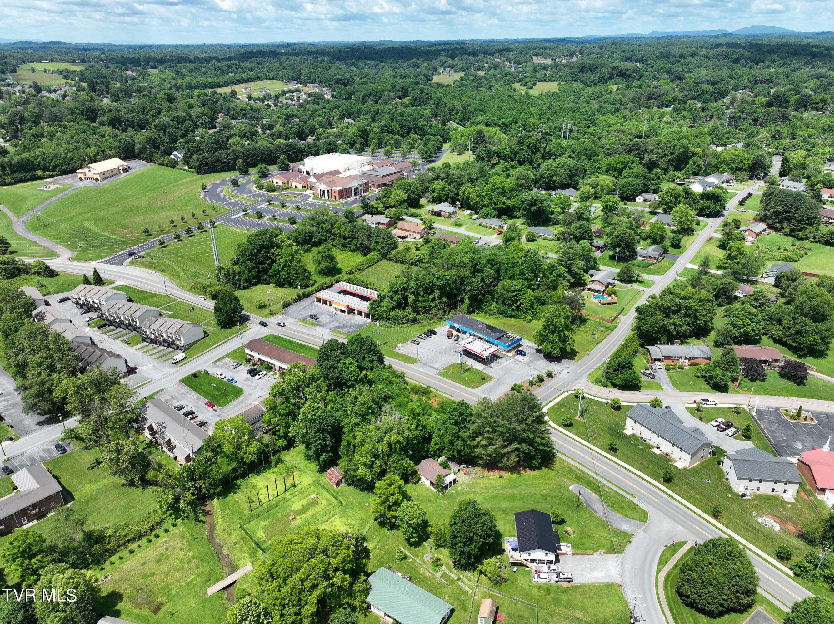 2301 Greenwood Drive, Johnson City, Tennessee image 18